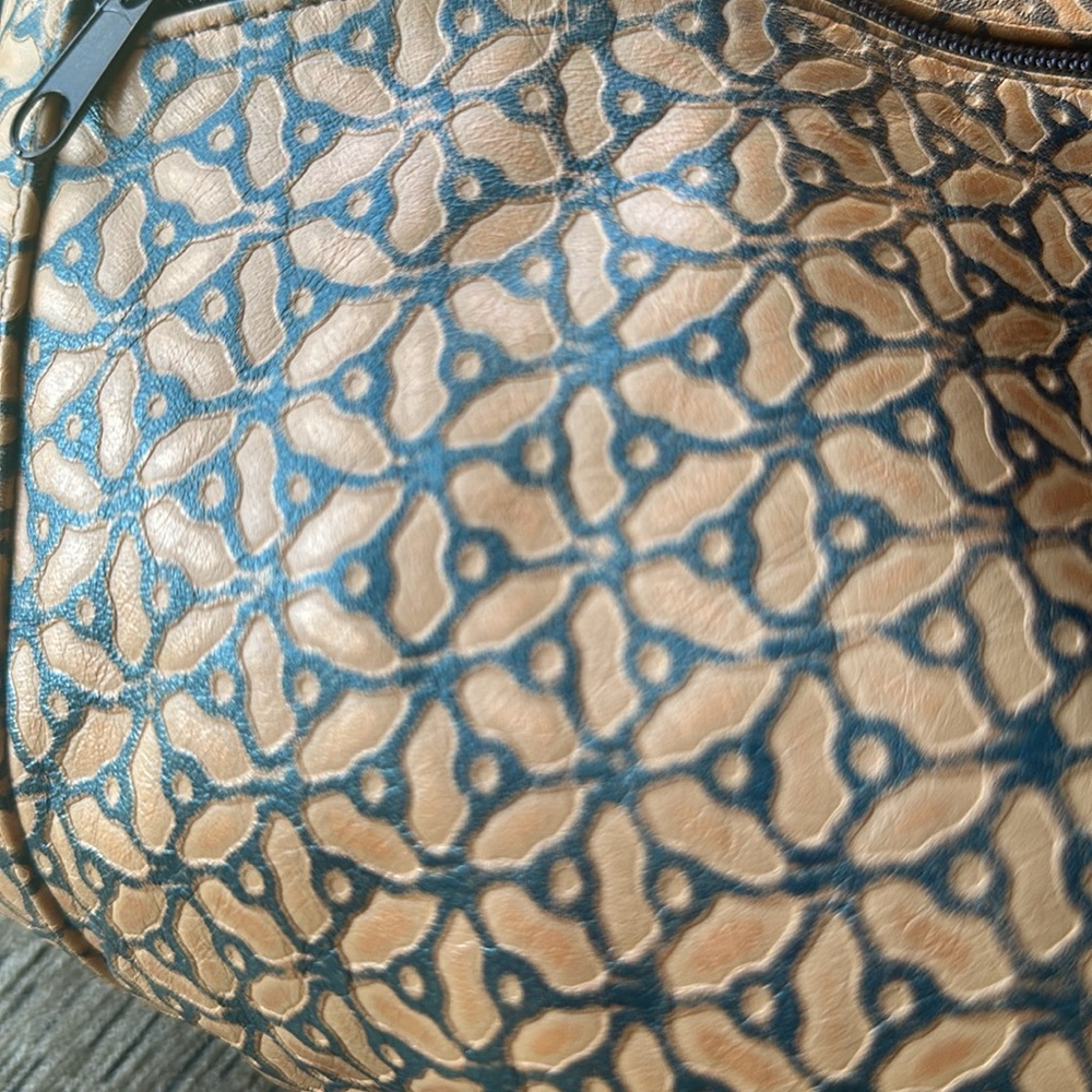 Beautiful flower print leather bag - Picture 3 of 10